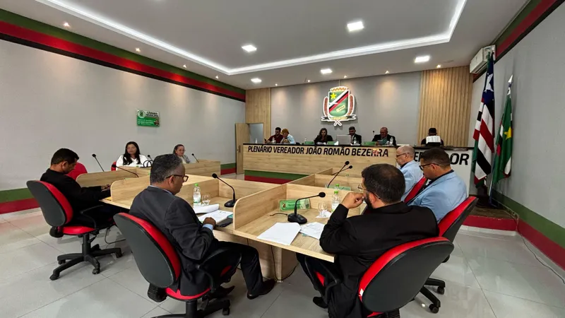 Câmara Municipal de Esperantinópolis Aprova Projetos e Requerimentos em Sessão Ordinária