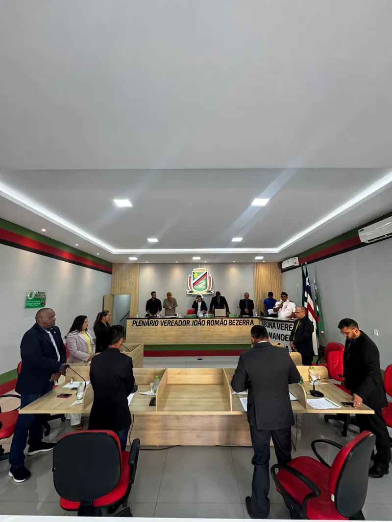 Foto 2 – Câmara Municipal de Esperantinópolis Aprova Projetos e Homenagens em Sessão Ordinária