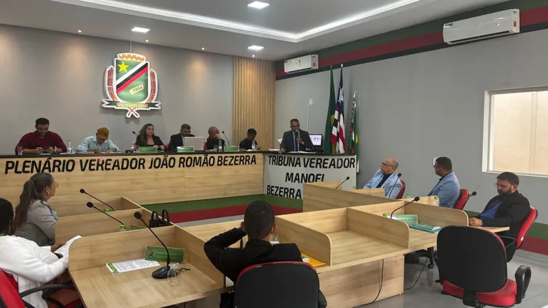 Foto 2 – Câmara Municipal de Esperantinópolis Aprova Projetos e Requerimentos em Sessão Ordinária
