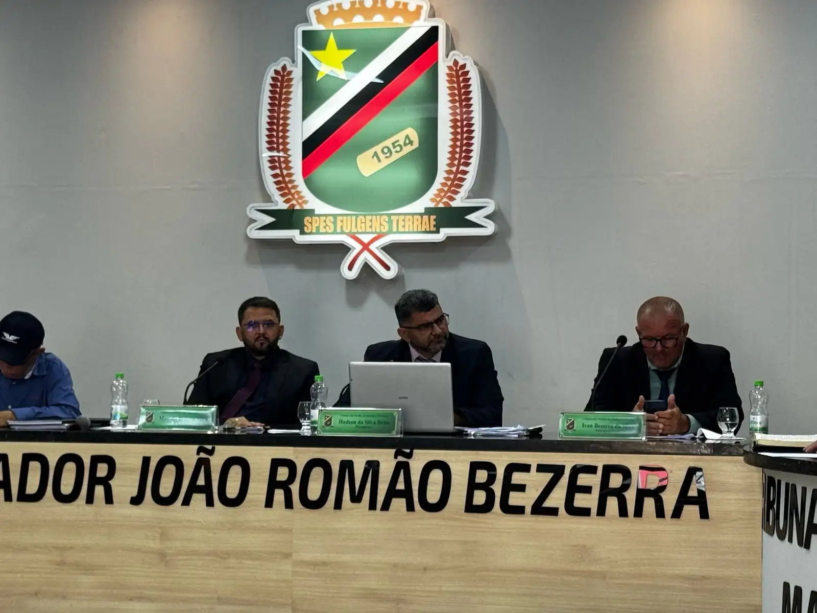 Foto 7 – Câmara Municipal de Esperantinópolis realiza sessão ordinária com foco em segurança, saúde e infraestrutura